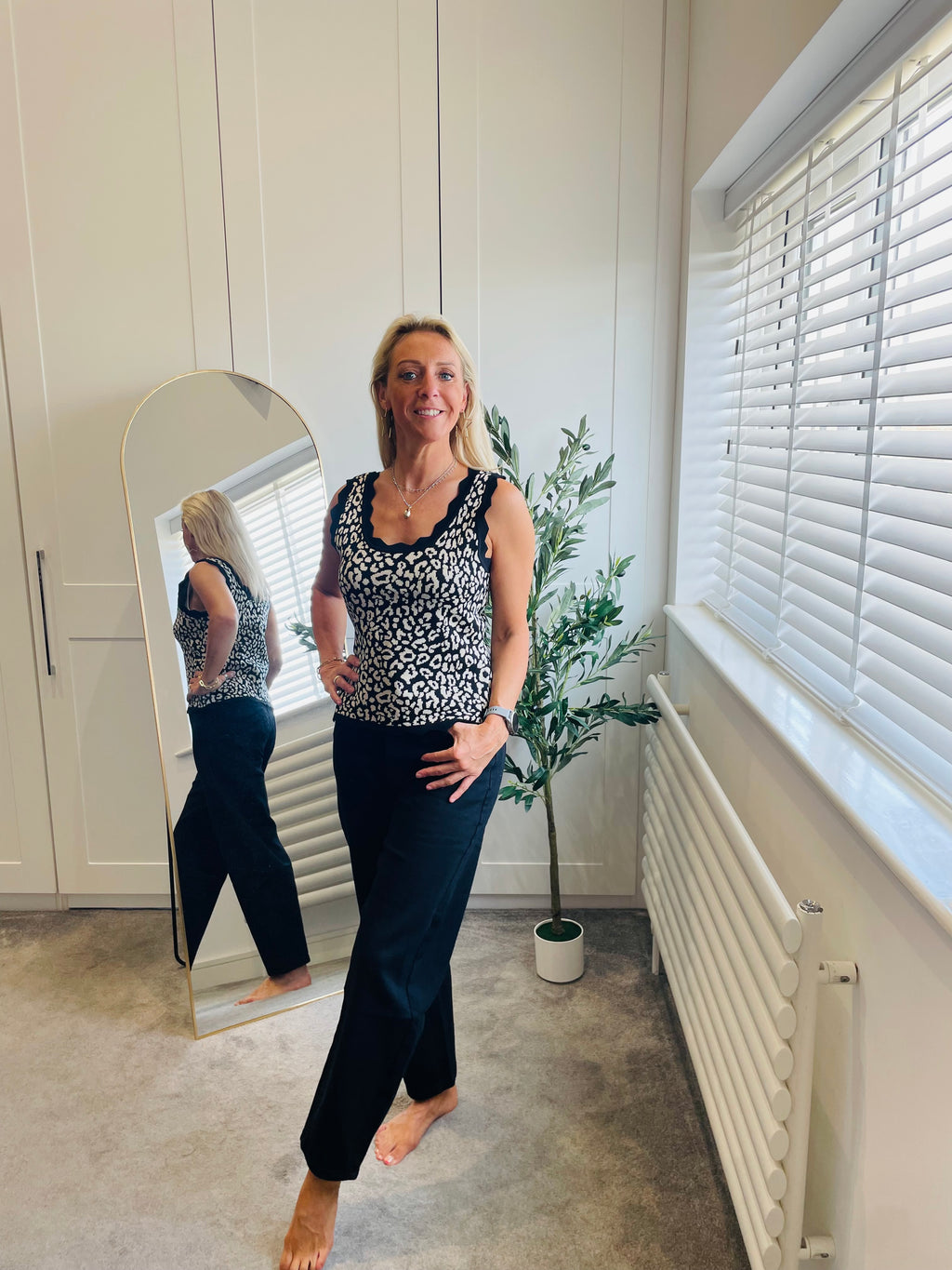 Black Barrel Jeans