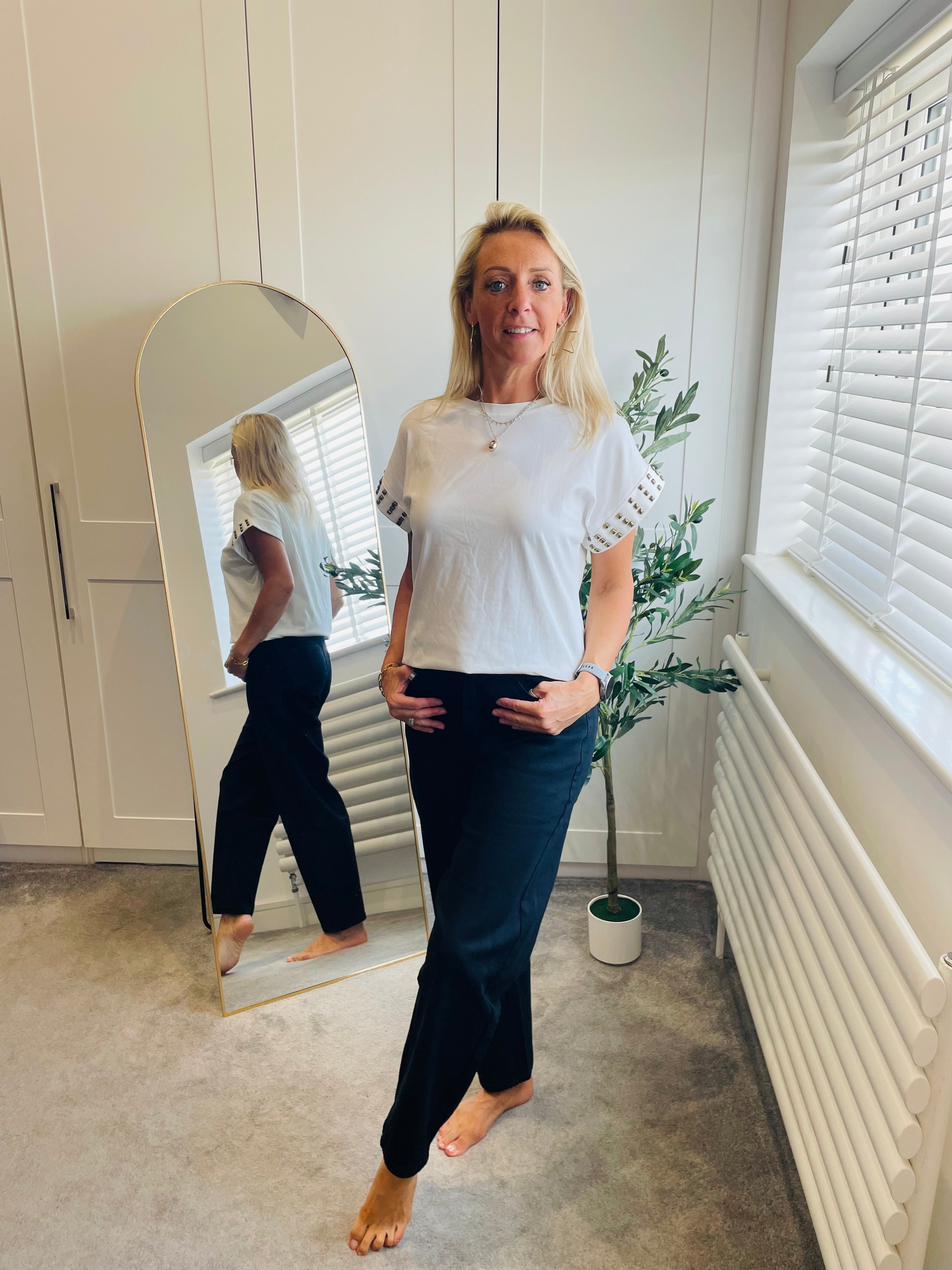 Black Barrel Jeans